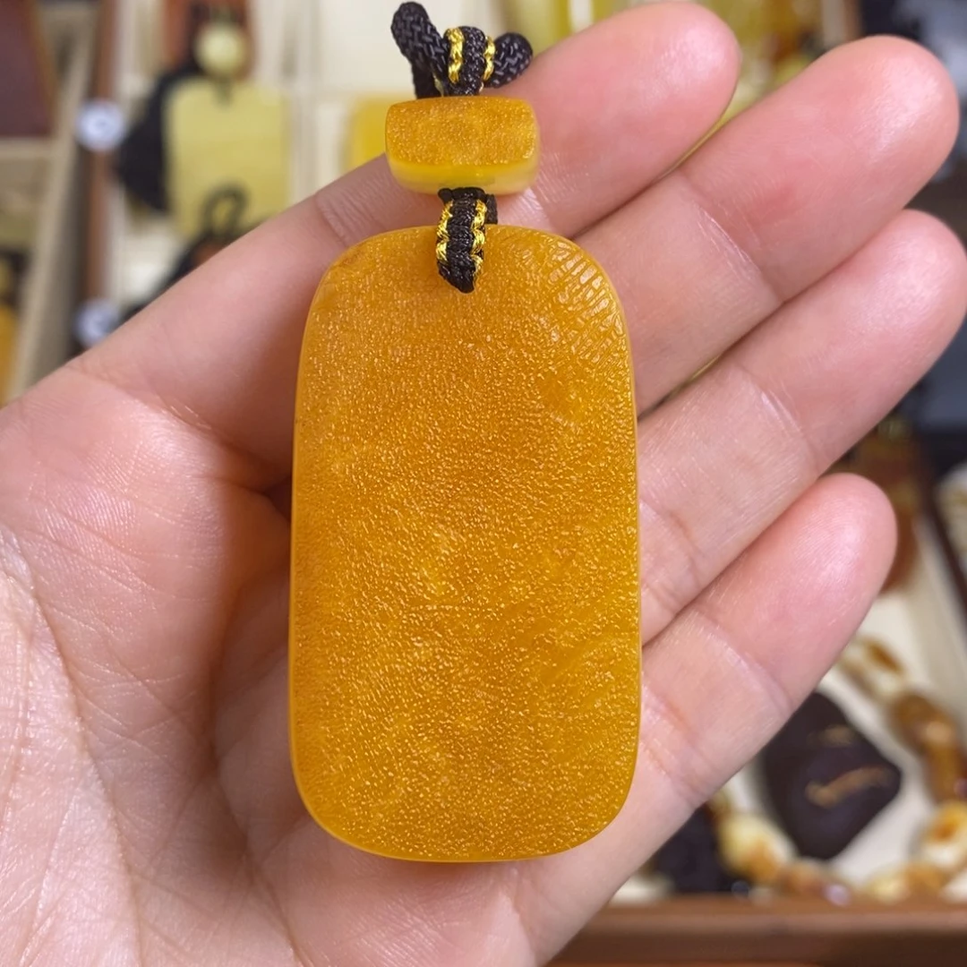 蜜蜡裸石未镶嵌渐****3大漠