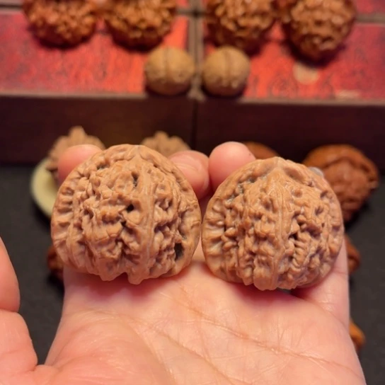 吊坠文玩核桃三角白