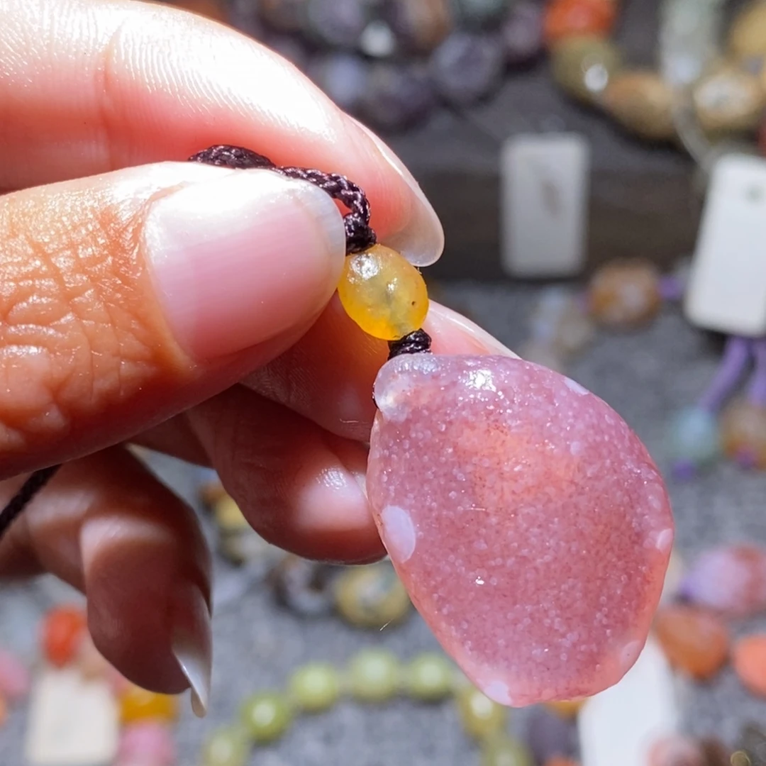 玛瑙/玉髓未镶嵌珠宝半成品