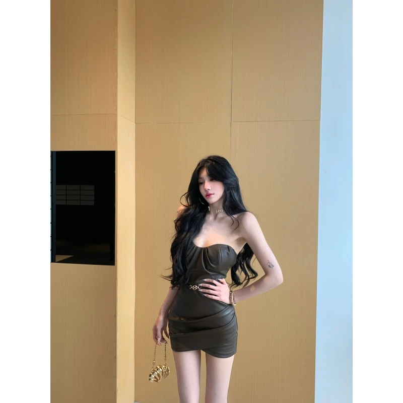 法式性感纯欲辣妹风修身抹胸连衣裙新款设计感复古时尚显瘦短裙子