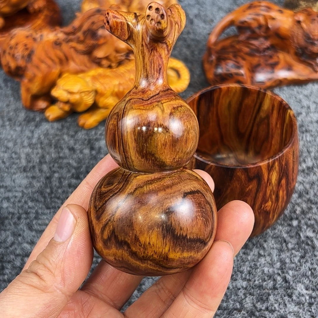 柏木左*军海南黄花梨火山口蝴蝶纹葫芦