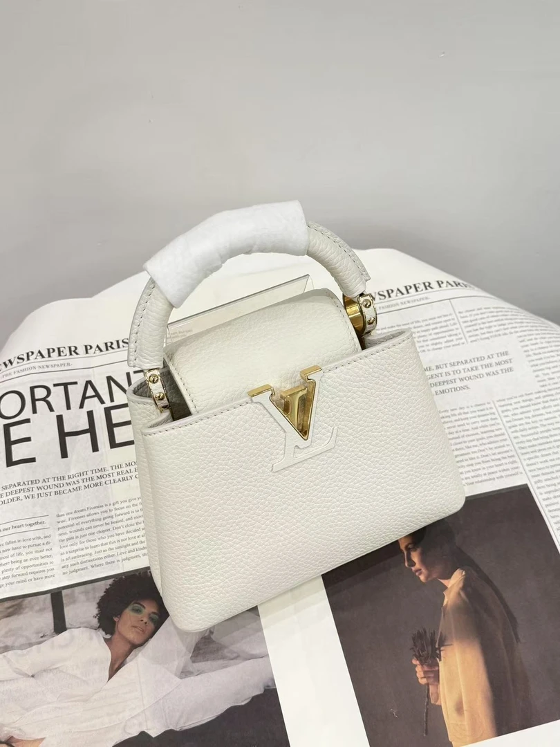 未使用 LouisVuitton/路易威登  capucine mini奶白色 大全套