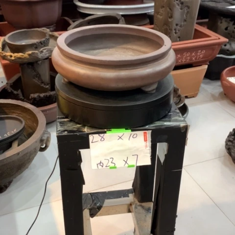 紫砂花盆窑变的圆盆