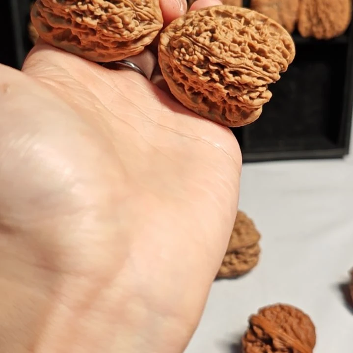 -***o吊坠桃核大高炮天使