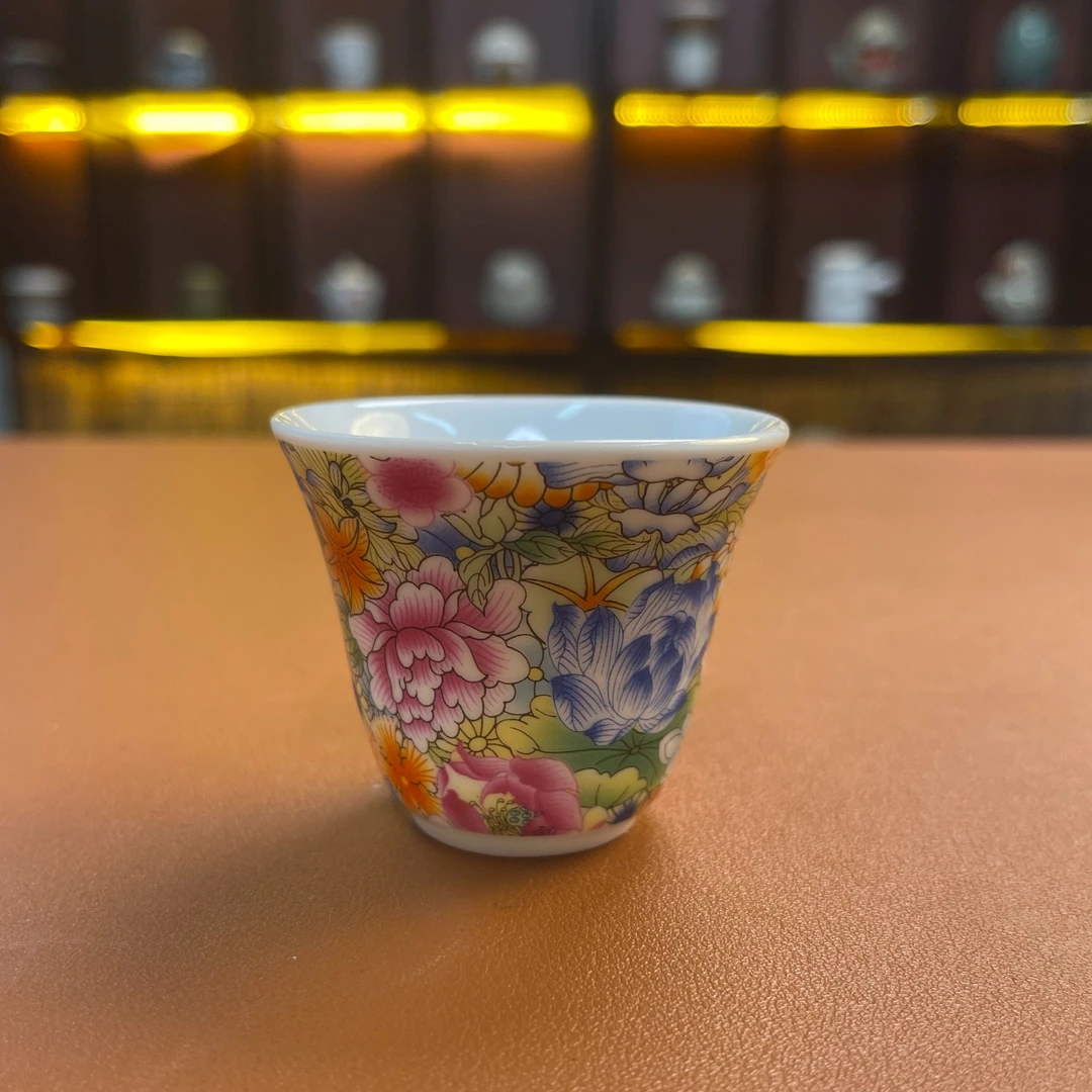 珐琅彩万花品茗杯 DX646