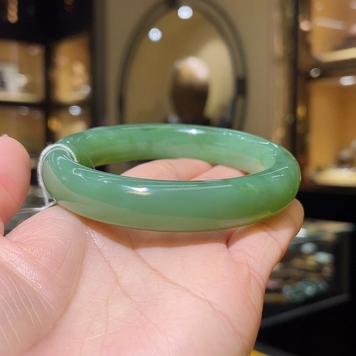 未镶嵌手镯和田玉60#68.25g