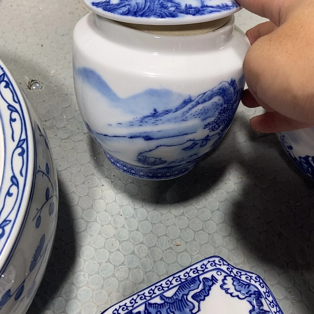 琳***安瓷片景德镇陶瓷茶叶罐2个