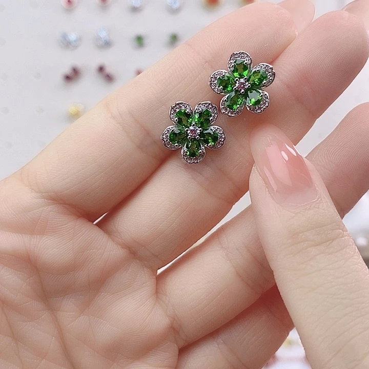 透辉石耳饰银S925镶嵌