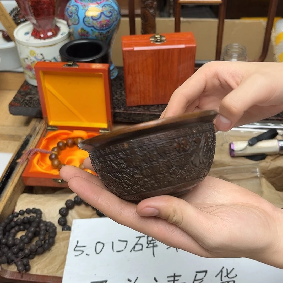 大叶紫檀（黑酸枝木类）