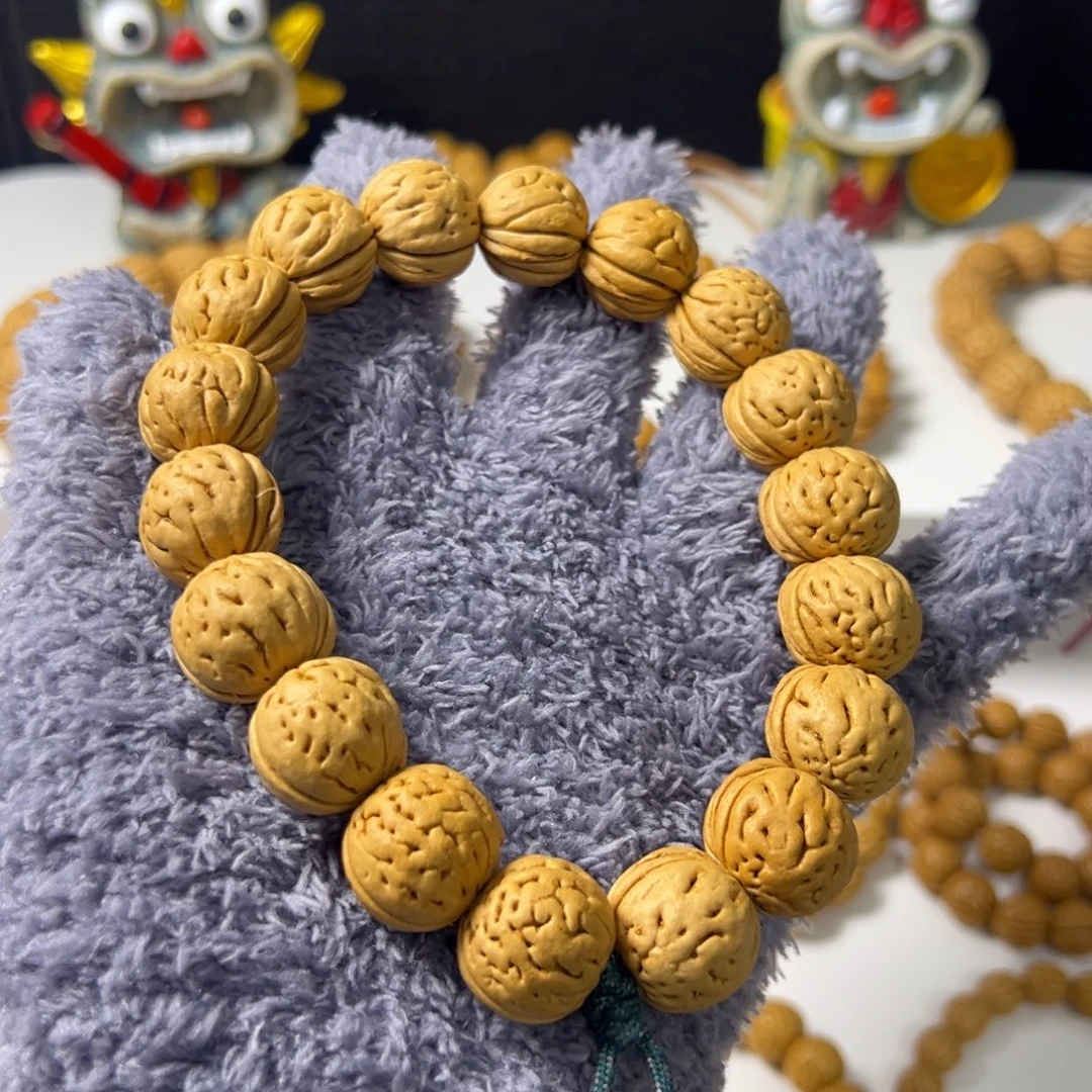 手串桃核盘锦爆肉