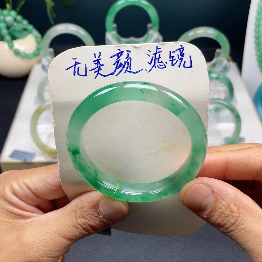 未镶嵌手镯石英质玉