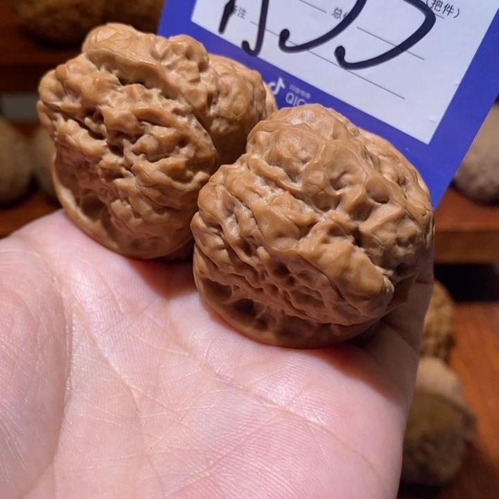 文玩核桃把件我在a 33
