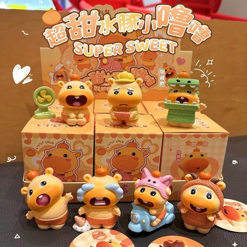 潮玩新品水豚露噜盲盒网红创意可爱摆件手办立体玩偶噜噜水豚玩偶