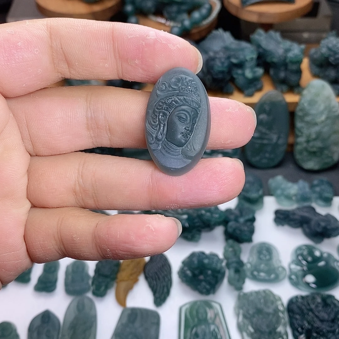 定制翡翠未镶嵌观音