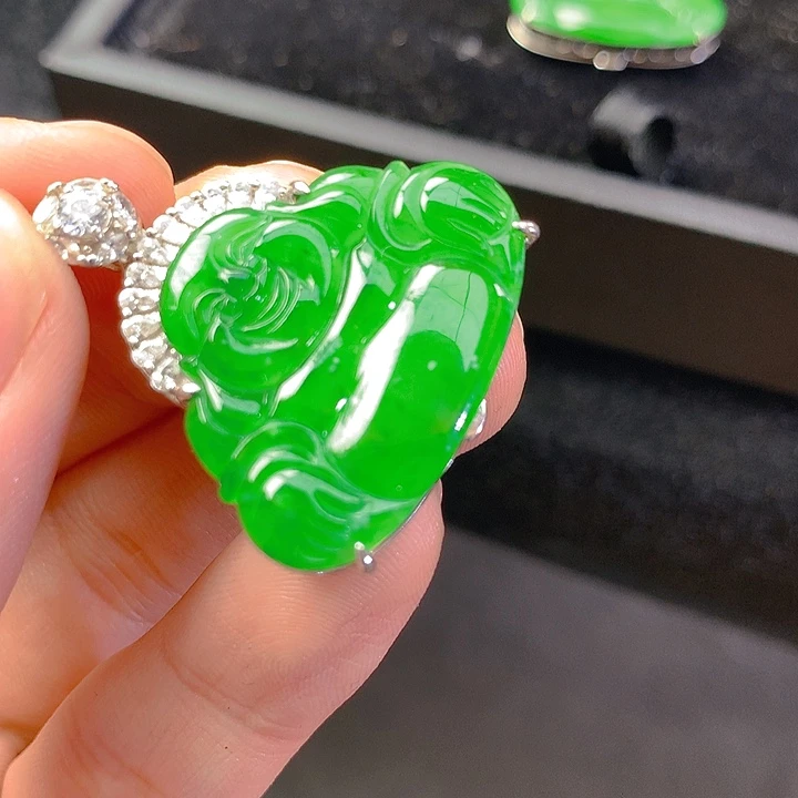 【闪购商品】翡翠颈饰银S925镶嵌翡翠