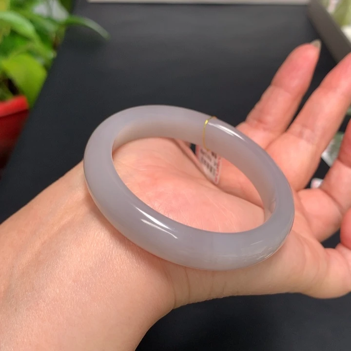 和田玉手镯未镶嵌53