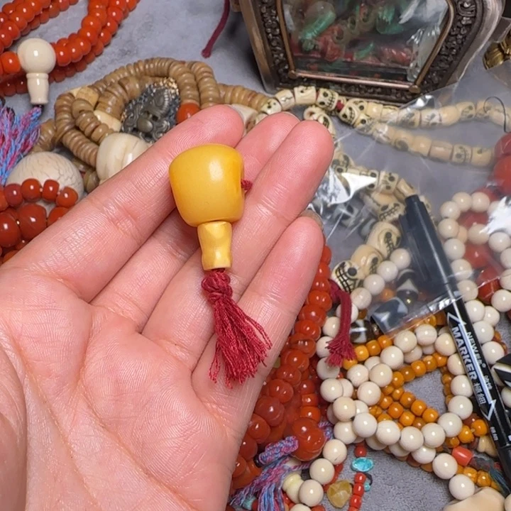 男***味玻璃颈饰琉璃…………