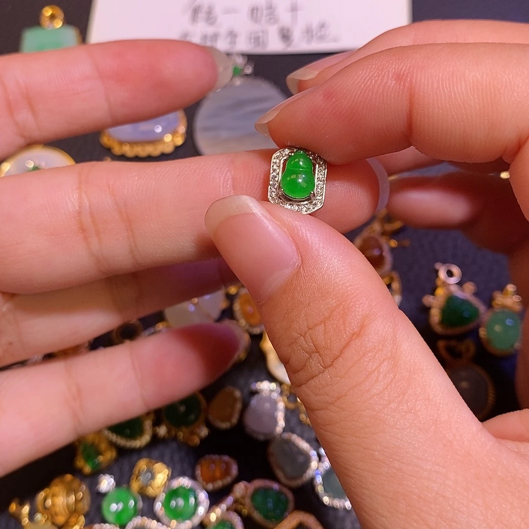 翡翠银S925镶嵌颈饰