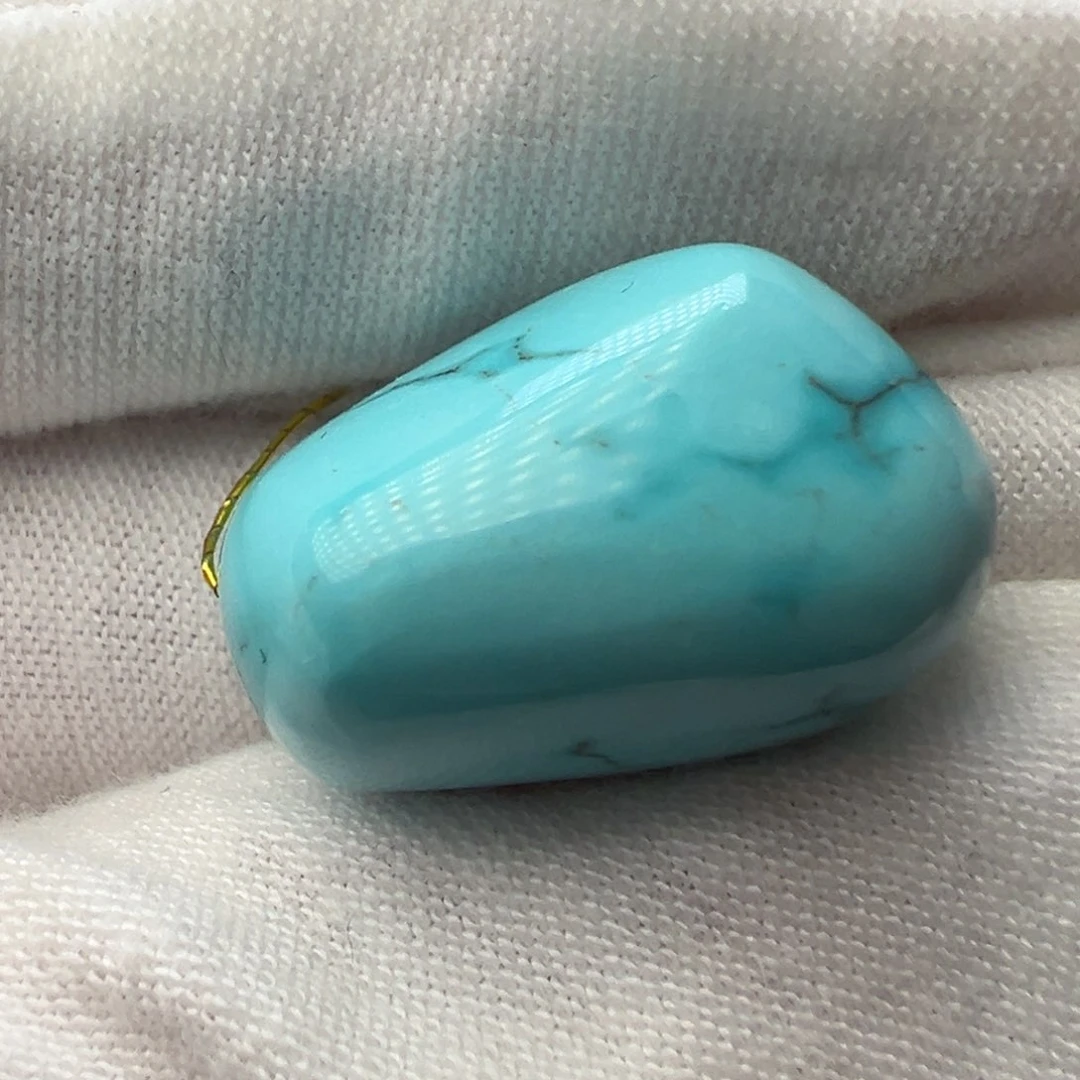 绿松石未镶嵌配饰有随形