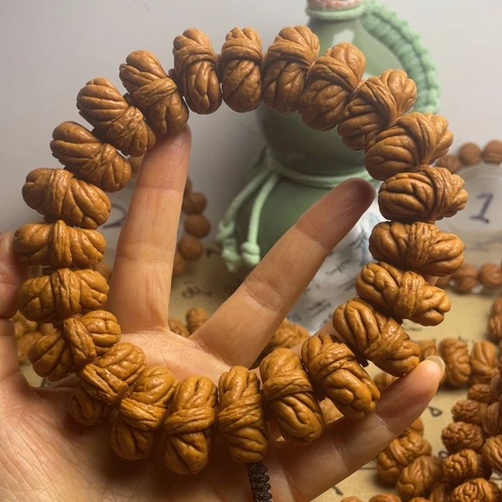 海***翼吊坠桃核秦岭核霸王龙