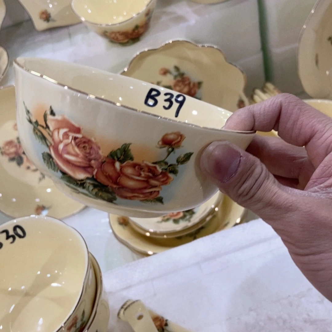 星博陶瓷……………………………………