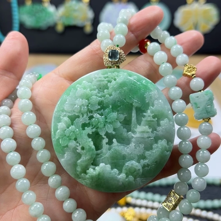颈饰未镶嵌翡翠吊坠