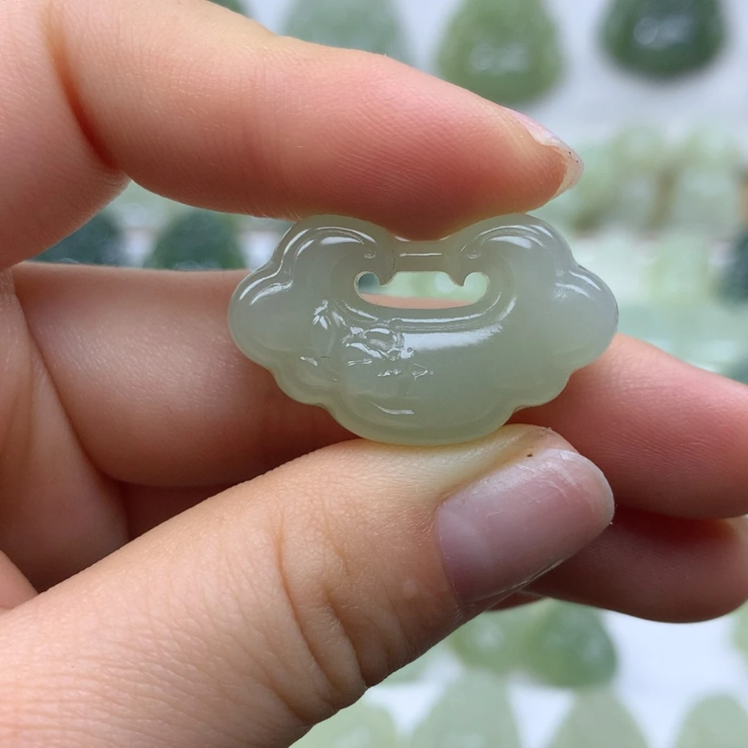 【闪购商品】颈饰未镶嵌和田玉