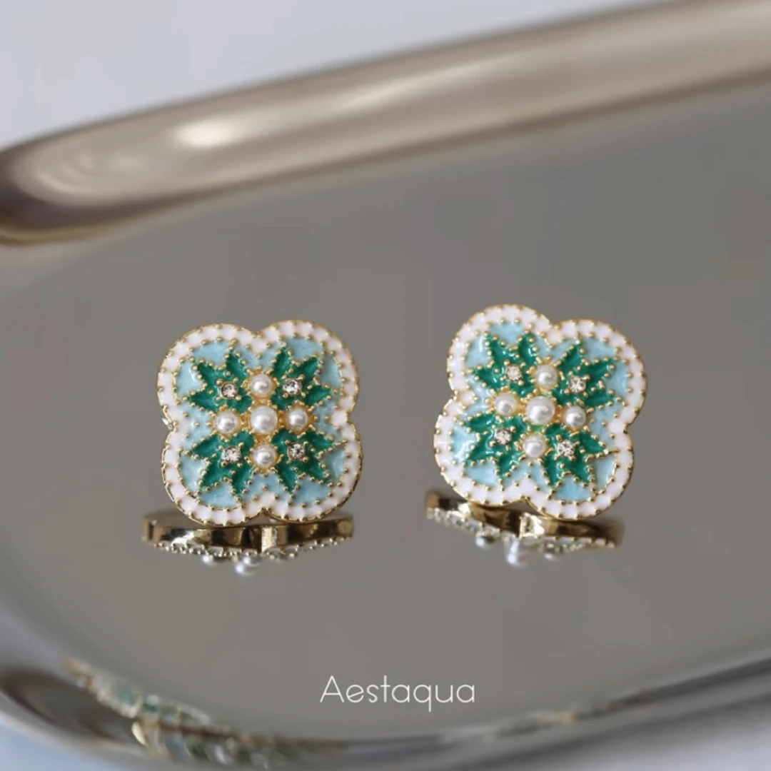 合金耳饰 小众设计感蓝色花朵轻奢气质精致百搭蚊香盘耳夹无耳洞