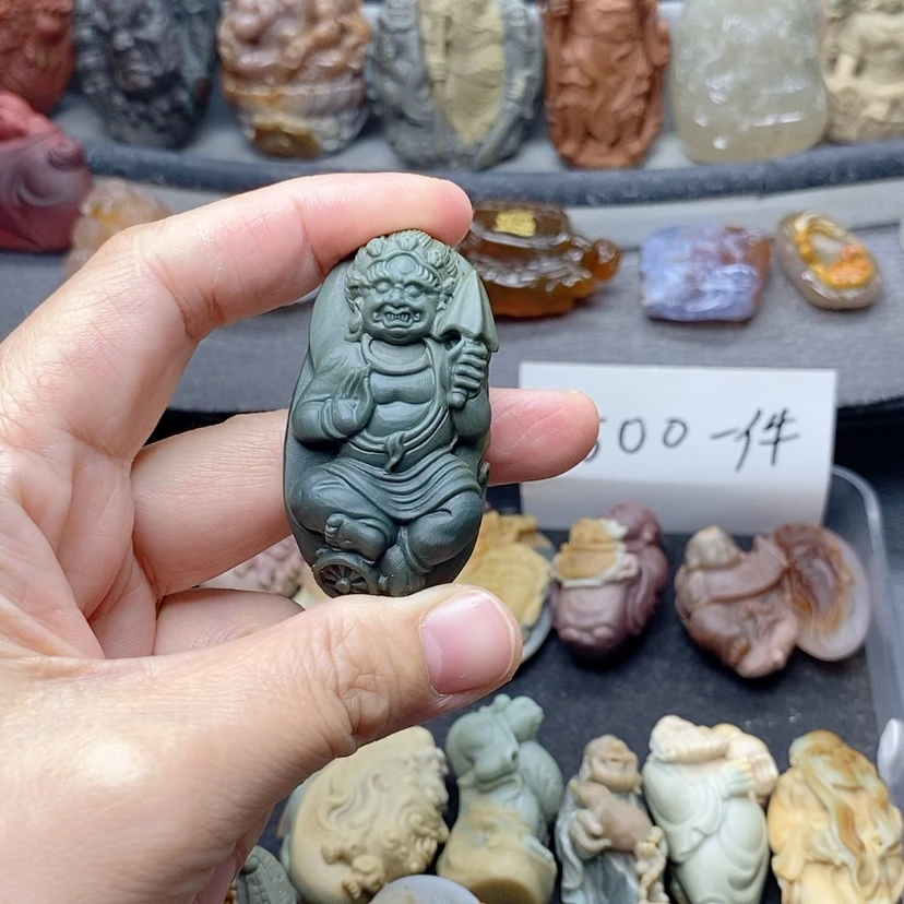 【闪购商品】定制石英质玉吊坠未镶嵌