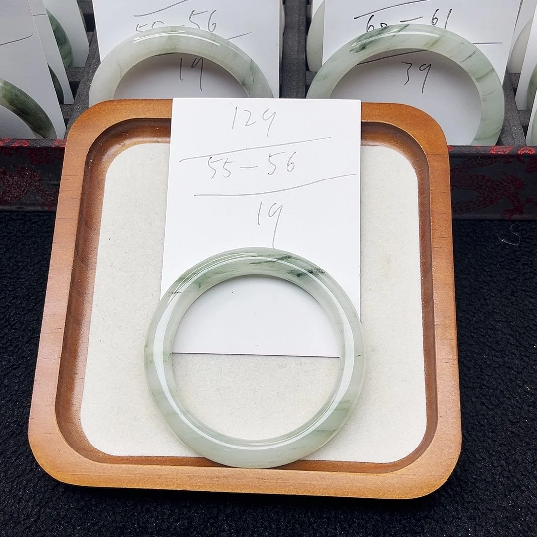 石英质玉未镶嵌手镯129