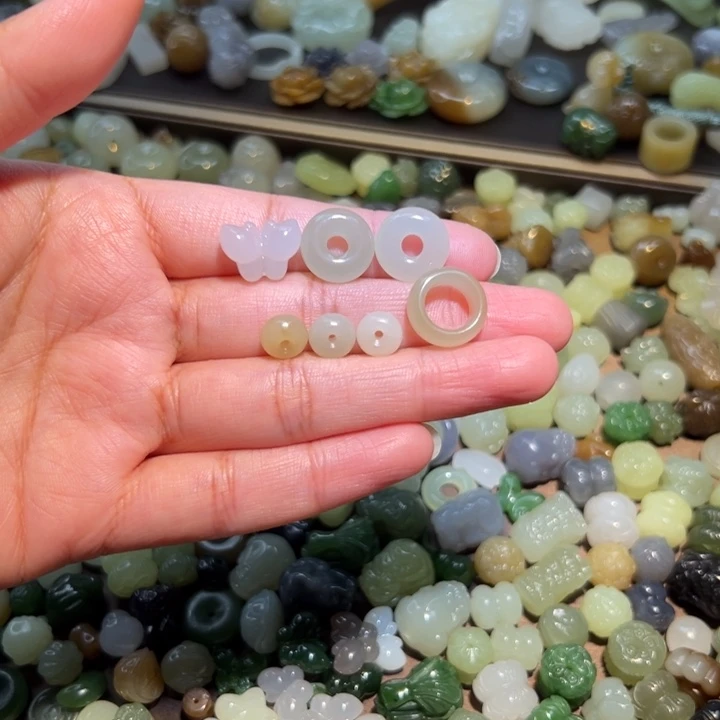童***串未镶嵌和田玉珠宝半成品
