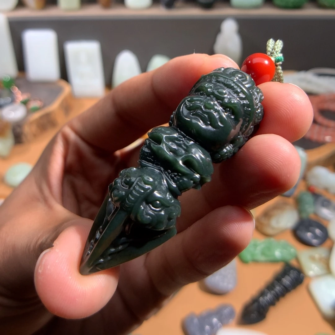 和田玉颈饰未镶嵌木*黎