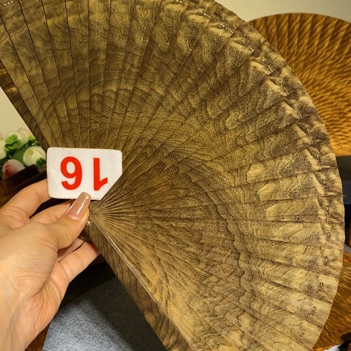 金丝楠羊****铺金丝楠木扇子