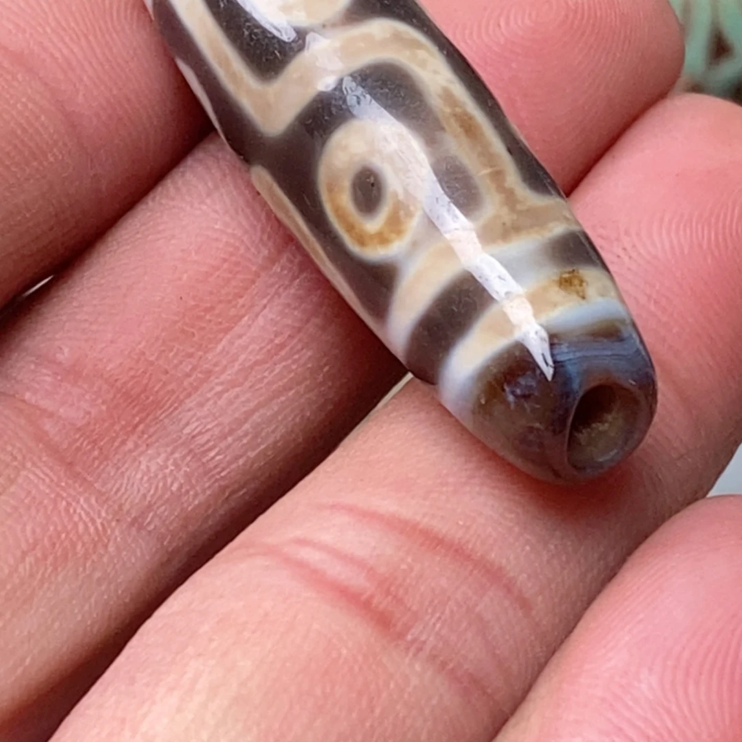 DIY琉璃珠子的颜色是蓝色和