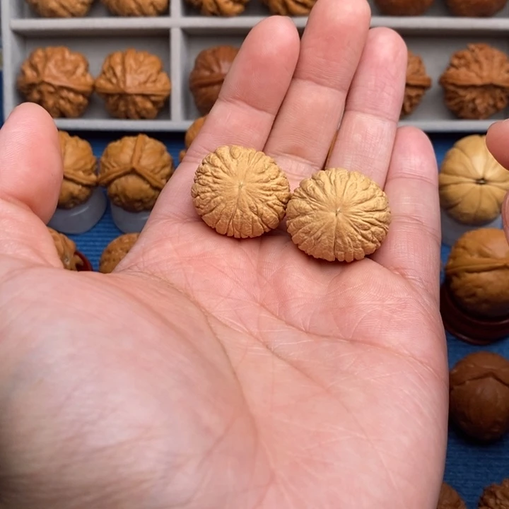 文玩核桃把件猴头