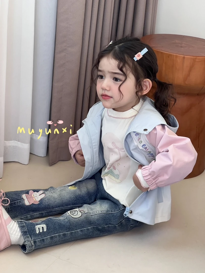 2025秋季新款女童百搭冲锋衣25587