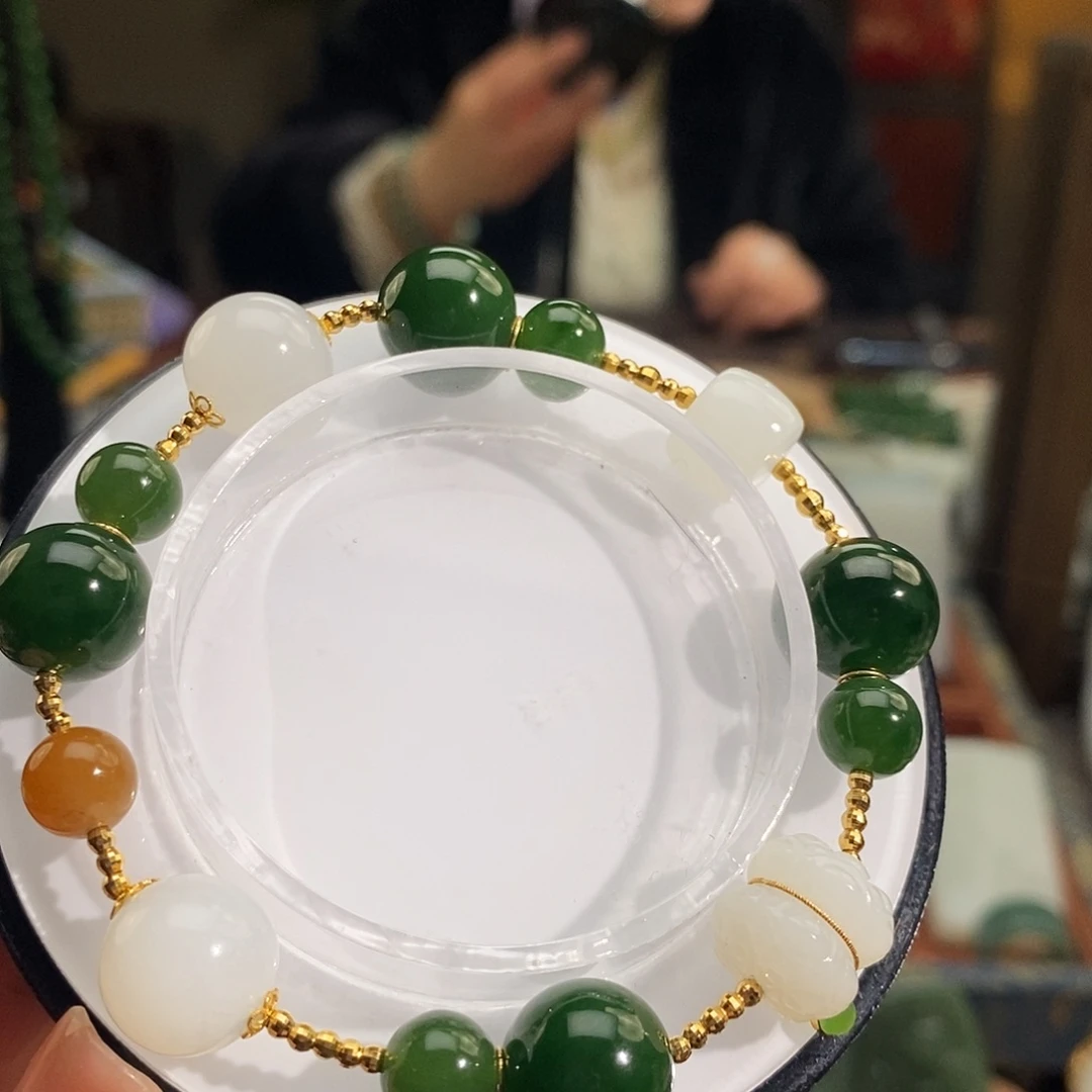 和田玉（糖玉）18K金镶嵌手链
