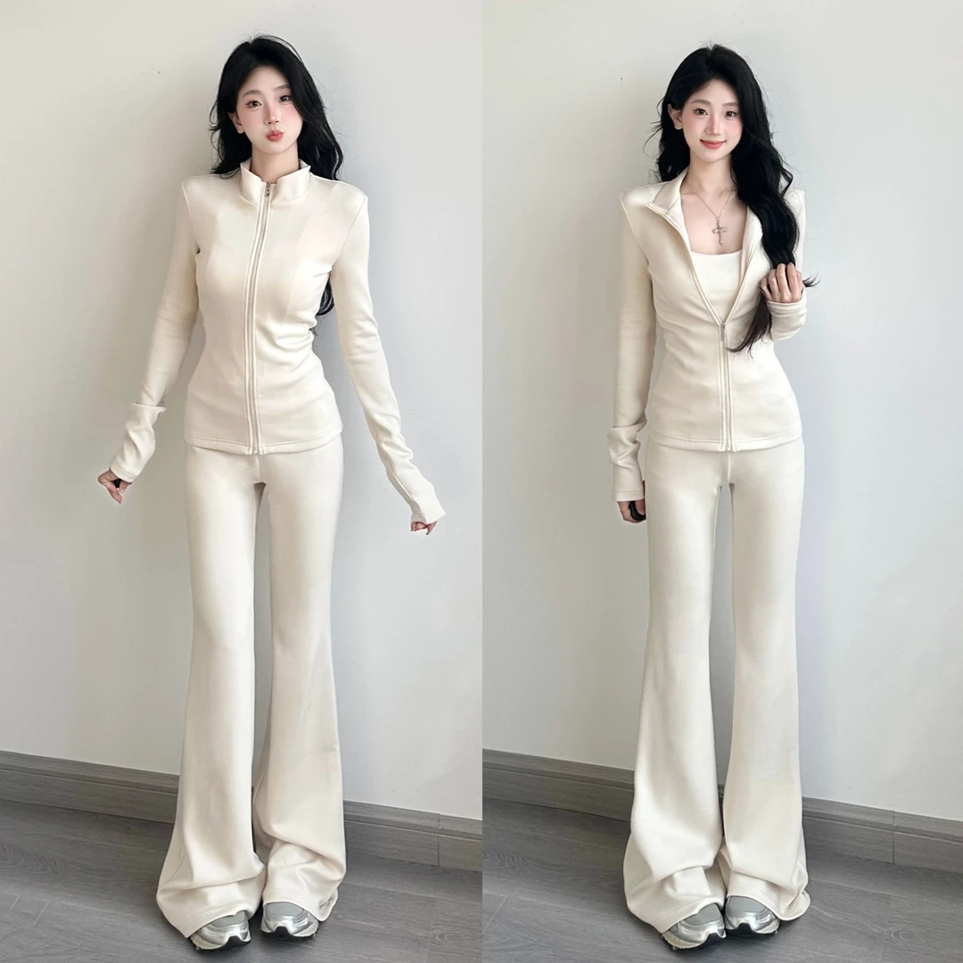 白色休闲运动瑜伽服套装女2025新款立领外套喇叭裤早秋穿搭一整套