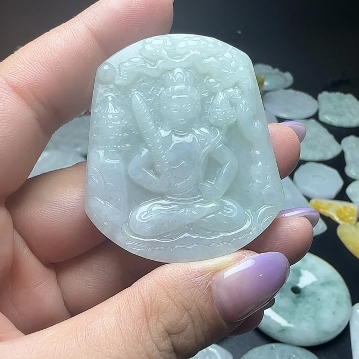 翡翠未镶嵌颈饰虚空