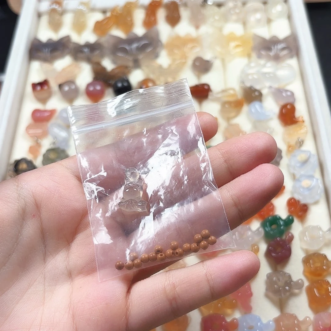 白***家未镶嵌颈饰玛瑙/玉髓