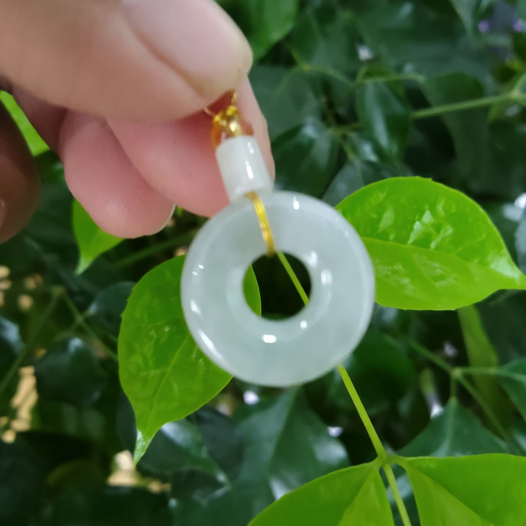 天然翡翠A货吊坠多样性随机发货