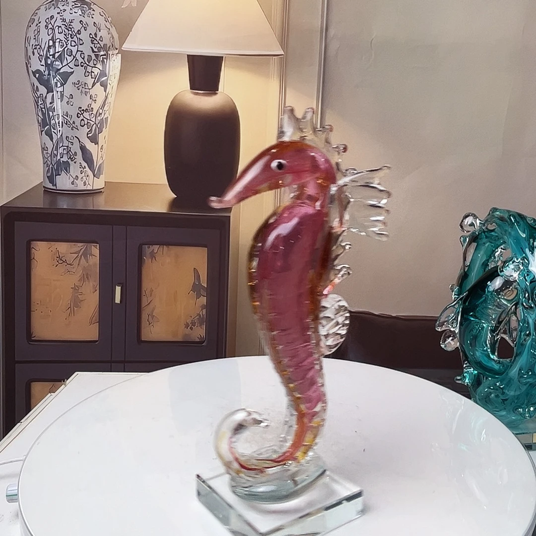 琉璃手工艺品琉璃的颜色是什么