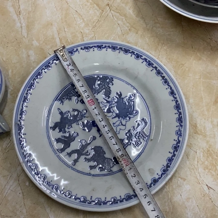 陶25厘米童子盘子