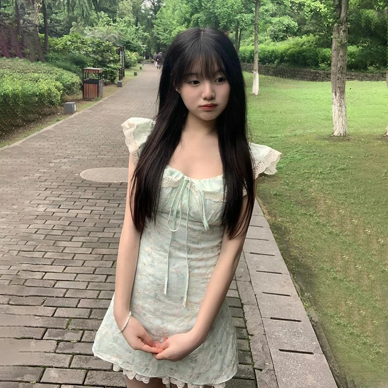 日系甜妹少女风度假气质包臀裙子女夏季小飞袖可爱修身显瘦连衣裙