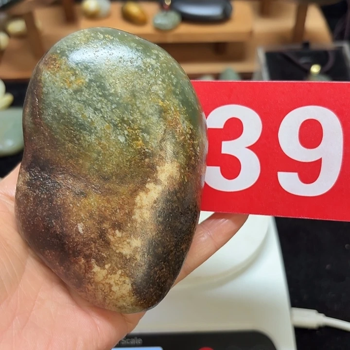 和田玉（糖玉）未镶嵌挂件