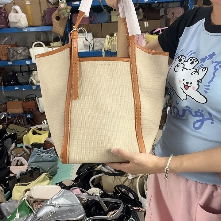 蚕丝H*、健健康康平平安安