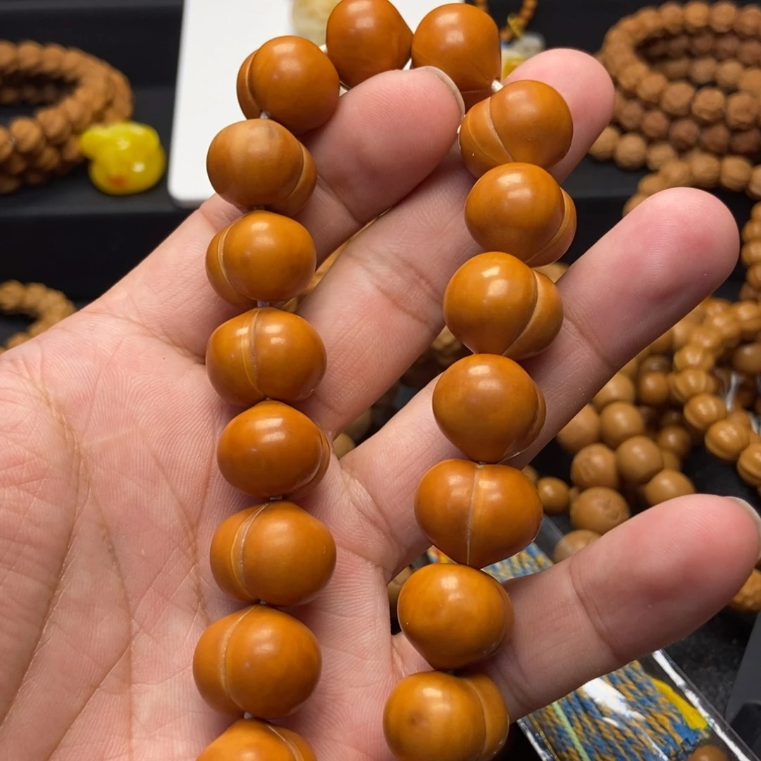 猴头核桃手串微瑕屁桃