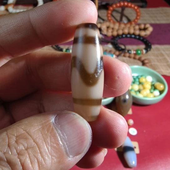 玛瑙/玉髓玛瑙原石吊坠合金