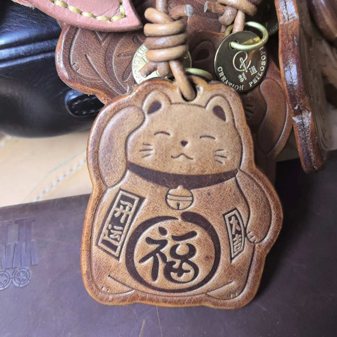 牛皮挂饰招财猫三层牛皮