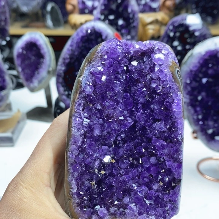 紫晶大型摆件（非配饰）未镶嵌